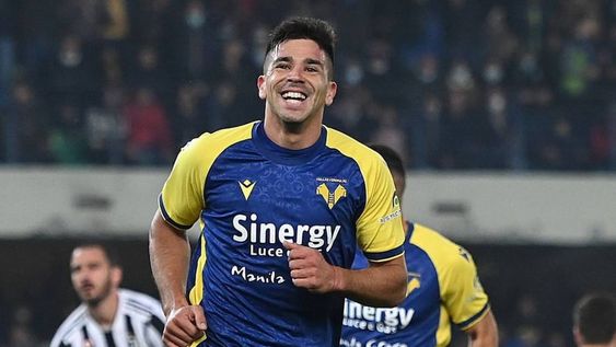 Así celebró Gio Simeone, la gran figura ante Juventus (Serie A)