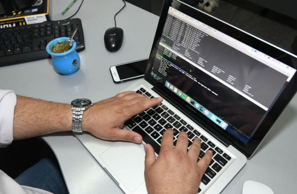 Empresas de software buscan personal y no consiguen - José Gutiérrez / Los Andes