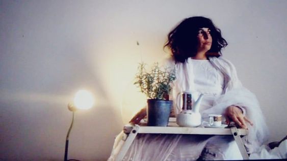 El ciclo comienza con la actriz y clown porteña Marina Barbera, que compartirá una charla sobre la adaptación de lo habitacional al arte.