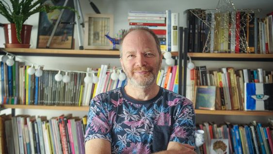 Golombek: “La pregunta sobre la existencia o no de Dios, no es relevante para la ciencia. Pero sí lo es preguntarnos por qué, en pleno siglo XXI, el 85% de la gente sigue creyendo en las religiones y en aquello que no puede ver. Foto: Federico Lopez Claro.