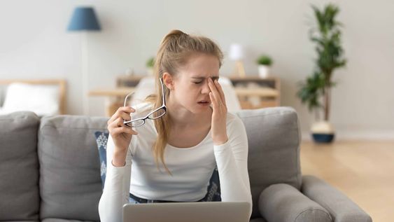 La superficie ocular puede ser una de las vías de ingreso del Covid-19 al organismo. Ante síntomas de molestia en la visión, conviene más que nunca consultar al oftalmólogo.