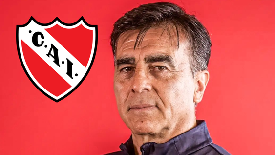 Gustavo Quinteros dejó de ser el DT de Independiente.