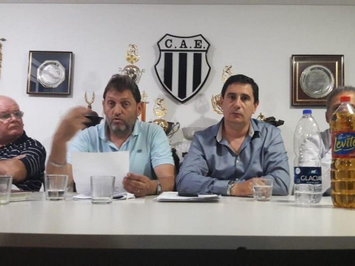Tras la salida de Diego Martínez a Godoy Cruz, habló el presidente de Estudiantes (BsAs)