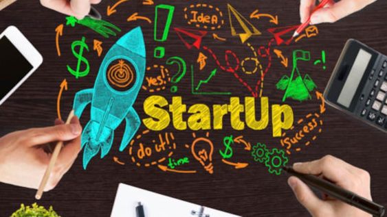 Para la construcción de un ecosistema tecnológico, Daste enfatizó la necesidad de atraer talento, contar con programas de formación y comprender la importancia de la tecnología global.