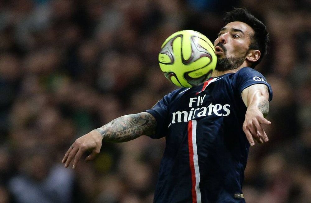 Con Lavezzi y Pastore, el PSG derrotó al Nantes y sigue en lo más alto
