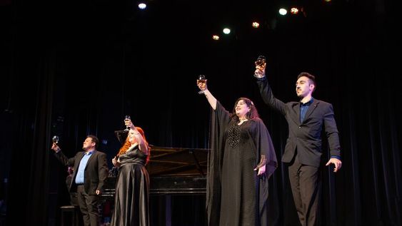 El Teatro Colón llegó a la Ciudad para vivir una velada única