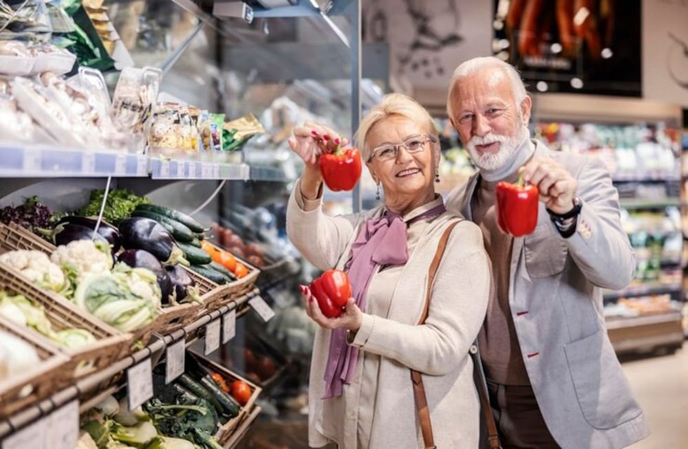 Los empleados de las sucursales de esta cadena de retail que realicen la capacitación recibirán una certificación de “Amigable y Respetuosa con las Personas Mayores”. / Imagen Internet