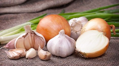 Este ingrediente, combinado con ventilación y orden dentro de la cocina, ayuda a mantener el ambiente más fresco y agradable después de cocinar.