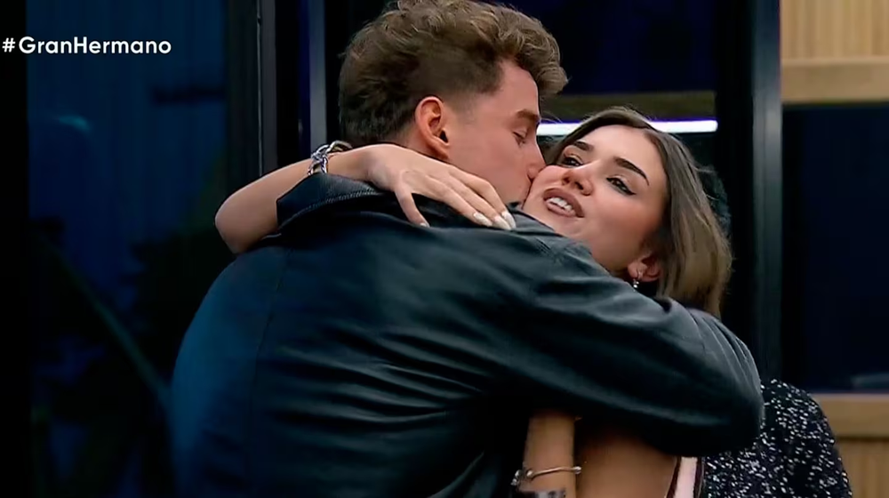 Lola fue expulsada de Gran Hermano por dar información del exterior.