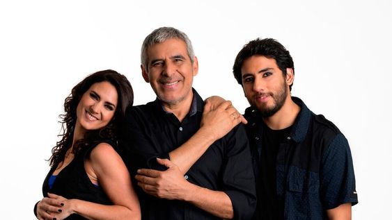 Peteco Carabajal con su grupo Riendas Libres.