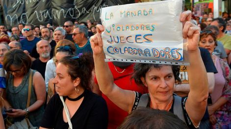 La víctima de la violación grupal de La Manada rompió el silencio por primera vez