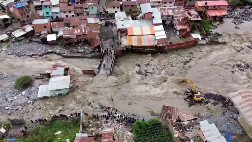 Fuerte temporal de lluvias en Bolivia y las autoridades advierten que lo peor de la temporada de lluvias aún está por venir y declaran alerta roja.