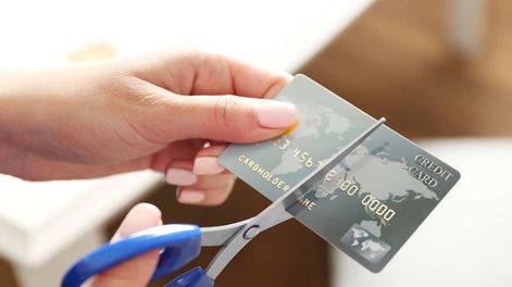 las tarjetas de credito vencidas no las tires, son un tesoro: la mejor forma de reutilizarlas en casa