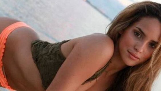 Todos hablan de Adri Arjona, la sensual hija de Ricardo Arjona