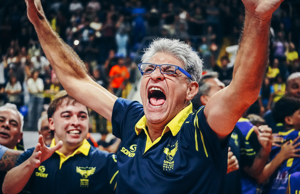 Fabián Armoa el entrenador más ganador de la Liga Argentina. 