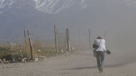 El Zonda bajó en Tupungato y amenaza con soplar en el resto del Valle de Uco