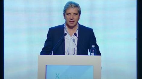 Luis Caputo anunció una inminente medida que va a sorprender y fomentar el uso de dólares.