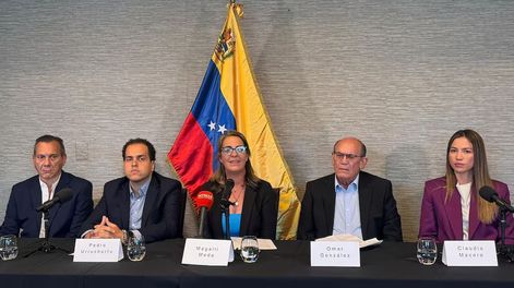 Los Andes | Cinco venezolanos que escaparon de la embajada argentina en Caracas.