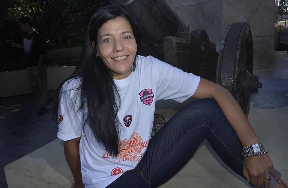 Carolina Sánchez la mejor jugadora de básquet de la historia en Mendoza: 19 años en la Selección Argentina y a sus 44 años continúa dictando cátedra. / LOS ANDES.