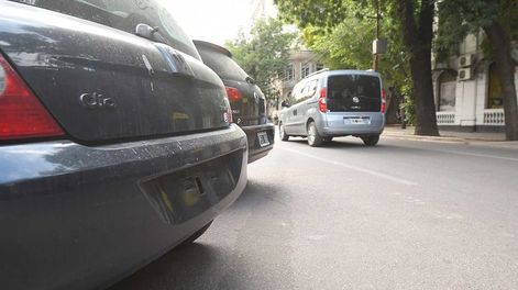 Hay faltante de chapas patentes para quienes piden un duplicado. ¿Qué sucede en estos casos? Foto: Los Andes