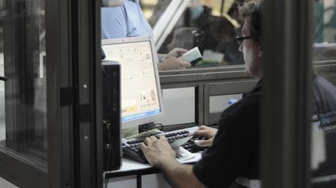 La Dirección General de Aduanas informó que este martes 12 de noviembre, a partir de las 20:00 horas, se realizará una intervención programada en el sistema informático aduanero a nivel nacional.