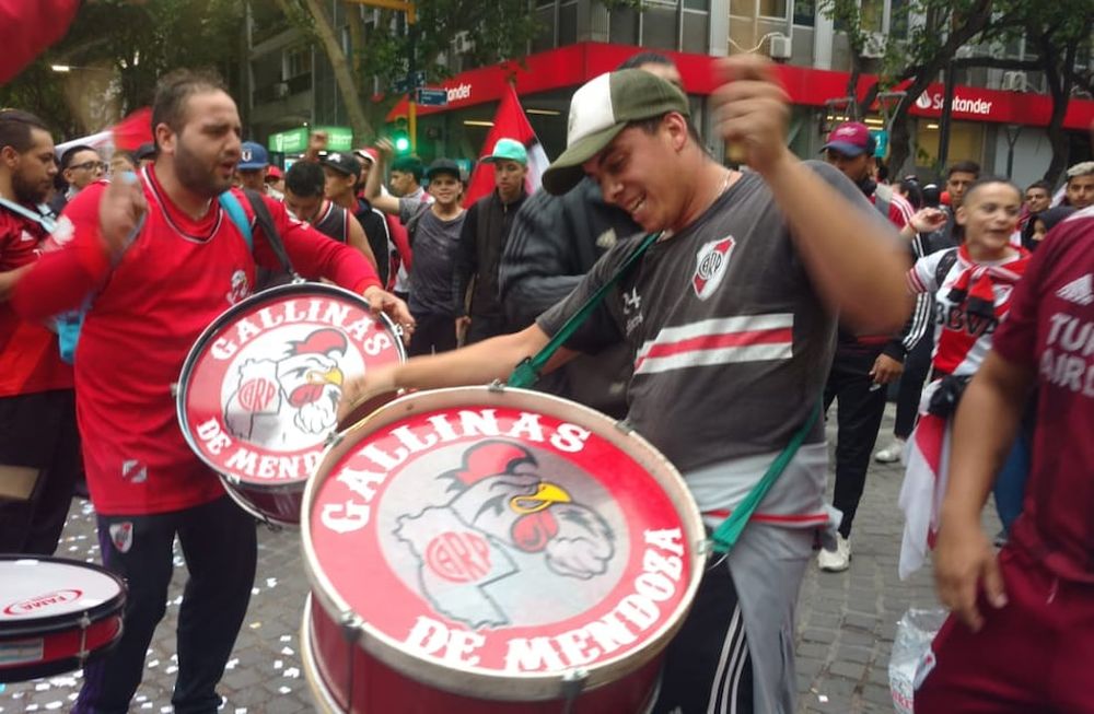 San Martín y Garibaldi fue el escenario elegido para festejar la obtención de la Copa Libertadores 2018 ante Boca en el Santiago Bernabeu / José Gutiérrez.