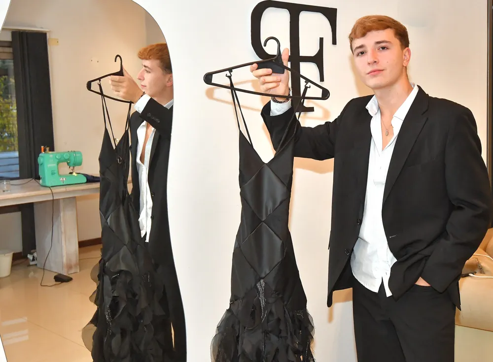 Felipe Prisco, el adolescente de San Martín que es sensación en el mundo de la moda. | Foto:&nbsp; Daniel Caballero / Los Andes