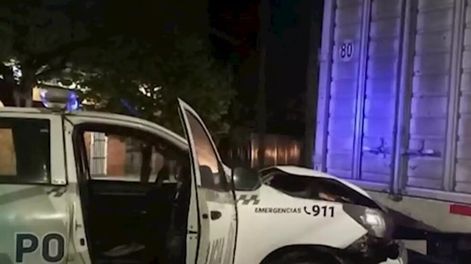 El mismo ladrón que junio robó el micro escolar, ahora fue detenido por robar un camión y nuevamente protagonizó una persecución que terminó con destrozos.