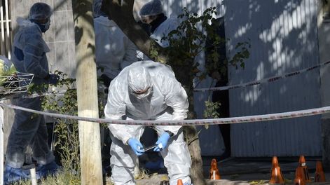 Los Andes | Peritos no lograron hallar la vaina servida tras el disparo en la escena del crimen. O se la llevaron o usaron un revólver. Foto: Orlando Pelichotti / Los Andes
