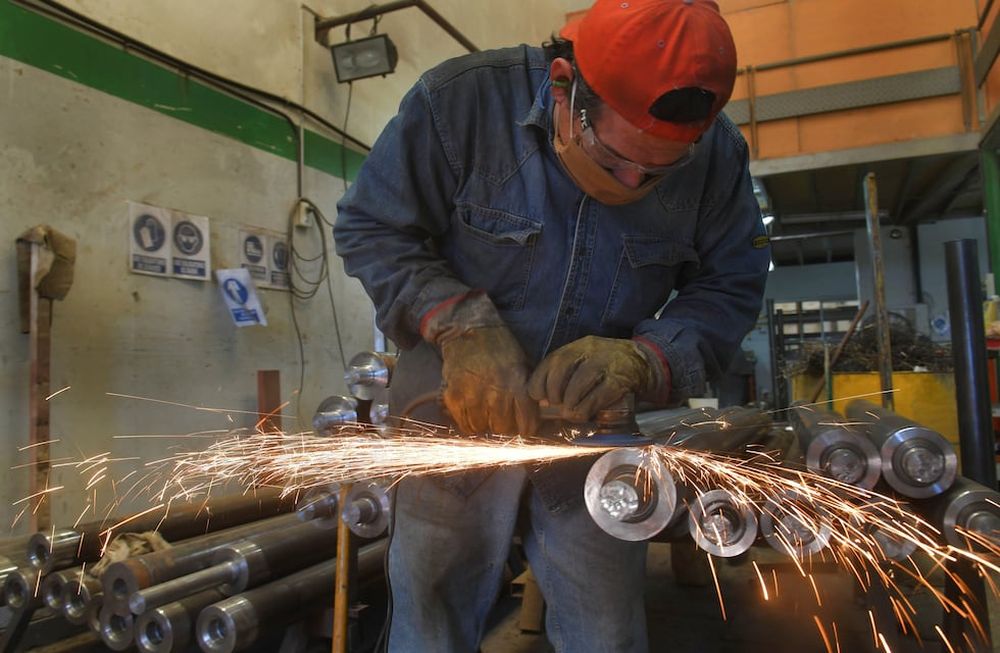 En 2020 la industria del hierro y el acero ha consumido un 60,7% menos de electricidad que en un año normal. Foto: Orlando Pelichotti