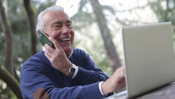 Emprendedores mayores de 50 tienen el doble de probabilidades de construir una empresa exitosa que uno de 30 años