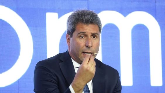 El gobernador ha criticado en duros términos a los miembros de la Corte Suprema que suspendieron las elecciones de gobernador y vice. Fiscalía de Estado los recusó, pero los cortistas rechazaron el planteo.