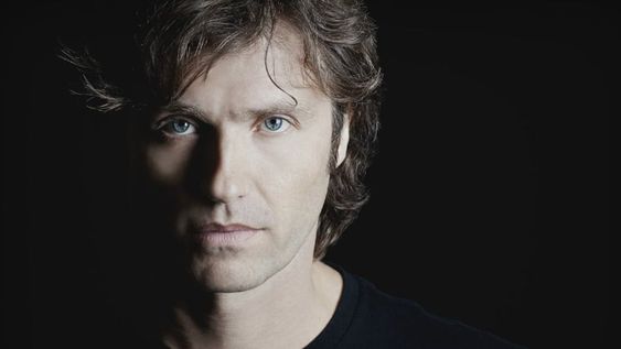 Imperdible: DJ Cattáneo musicaliza el eclipse