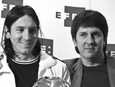 Lionel Messi llegaría esta noche a Rosario para despedir a su padre.