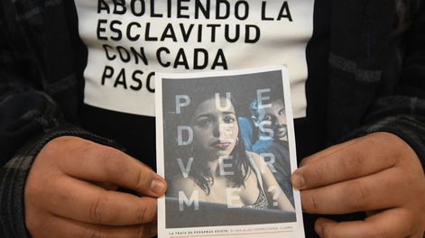 Campaña “¿Puedes verme?” en el marco del Día Mundial contra la Trata de Personas.