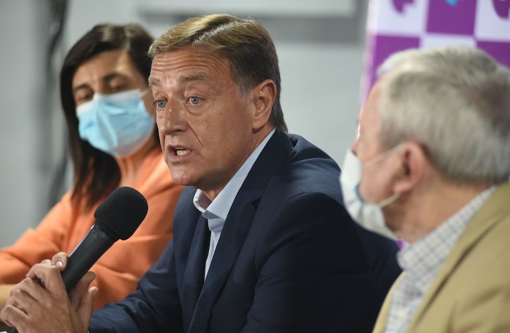 El gobernador Rodolfo Suárez volvió a la actividad ayer, tras la licencia que se tomó para operarse de una arritmia cardíaca. Prensa Frente Cambia Mendoza