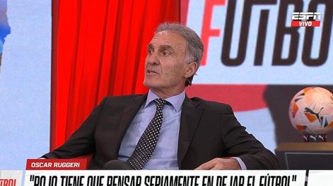 Oscar Ruggeri lapidario con Marcos Rojo. / Gentileza.