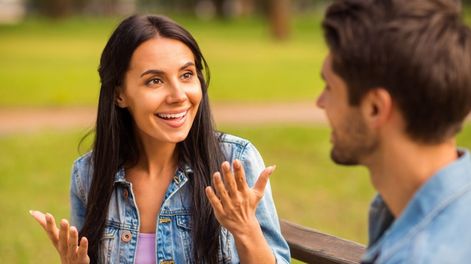 Si una persona mantiene una actitud optimista en todo momento, puede que no sea una felicidad genuina.