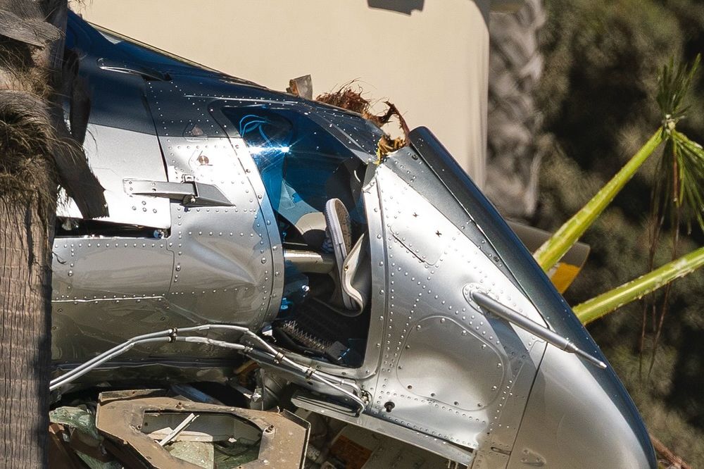Impactantes imágenes: un helicoptero se estrelló en California y dejó 5 heridos