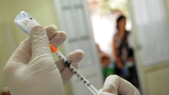 Se han detectado 10 casos de gripe H3N2, la variante que está circulando en Mendoza. La vacuna tiene protección ante ella. Foto: archivo / Los Andes
