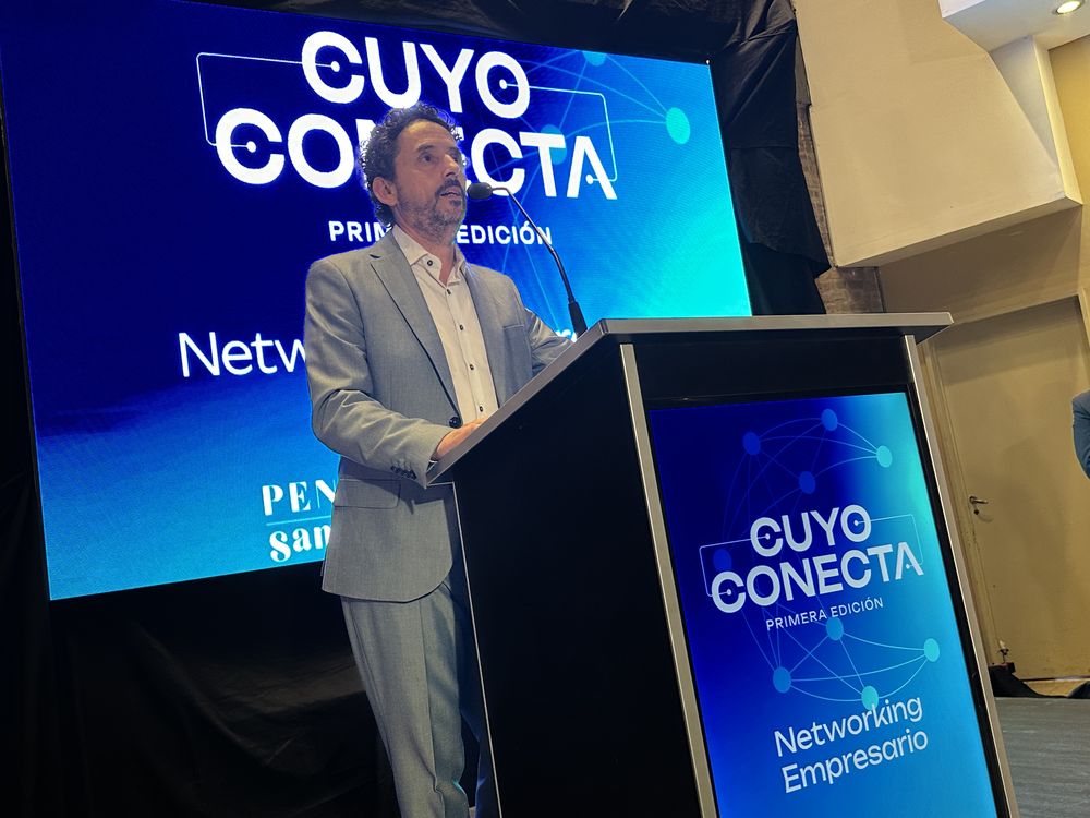 Pablo Dellazoppa destacó el rol del Diario de Cuyo en la construcción de una mirada regional.