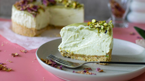 Cheessecake de yerba mate y miel: una receta bien argentina.