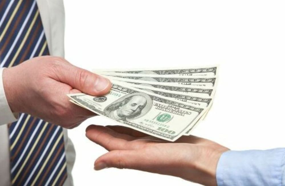 ¿Cómo puedo recibir dinero en Argentina si trabajo en el exterior?