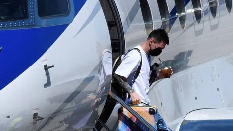 Lionel Messi llegó Francia para sumarse a los entrenamientos del PSG. / Foto: Gentileza