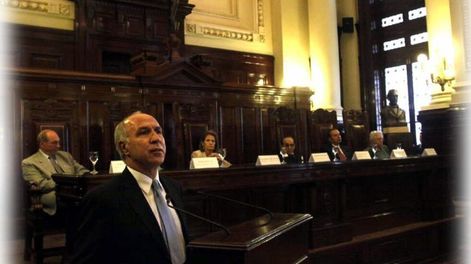 Las presiones le hacen pagar costos a la Corte