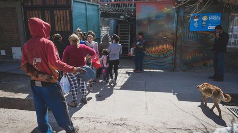 Casi 100 mil mendocinos cayeron en la pobreza en el último año