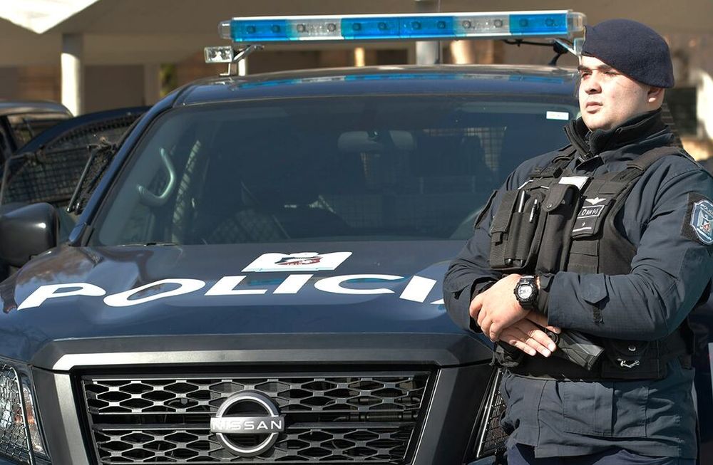 En su futura gestión, Alfredo Cornejo quiere acelerar la jubilación de policías en edad, para generar vacantes y nombrar nuevos efectivos.Foto:  Orlando Pelichotti