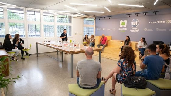 Utilizá el Coworking de la Ciudad y sorprendete de todo lo que podés hacer