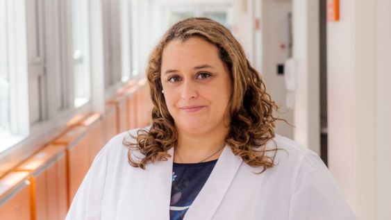 Florencia Cayrol se desempeña como investigadora asistente del Conicet en el Instituto de Investigaciones Biomédicas. / Foto: Conicet