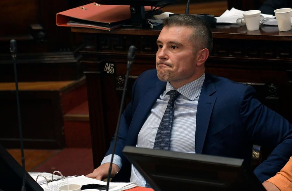 Diego Costarelli deja el Senado para irse a la Cámara de Diputados en donde presidirá el Interbloque de Cambia Mendoza. Foto: Orlando Pelichotti/ Los Andes
